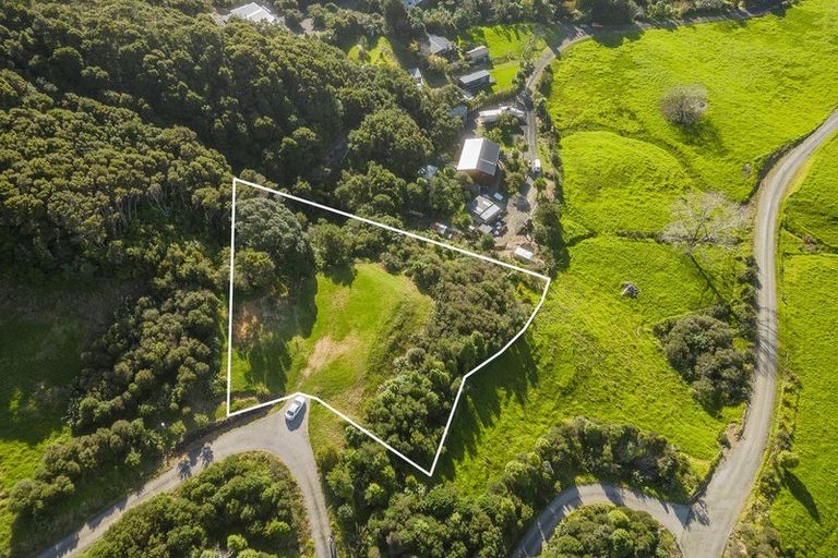 Photo of property in 34 Ara Mata, Cooks Beach, Whitianga, 3591