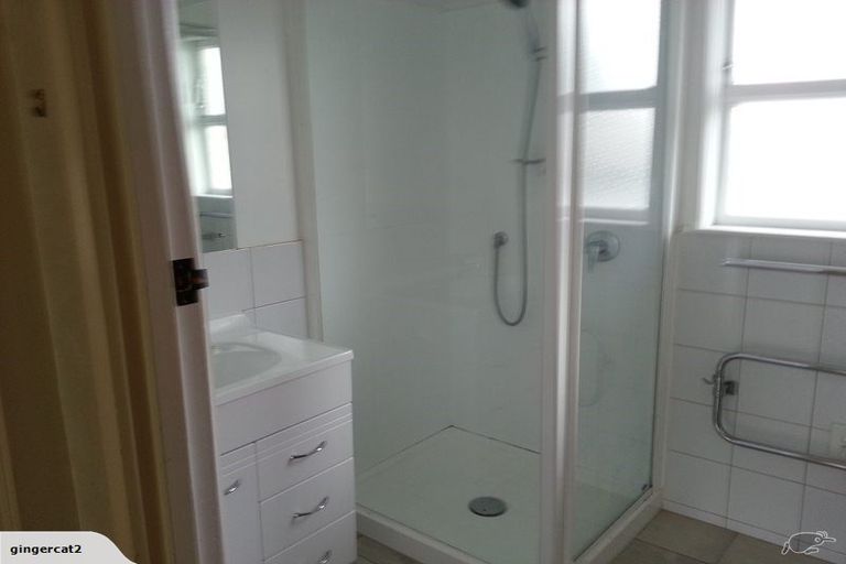 Photo of property in 2/59 Francis Street, Hauraki, Auckland, 0622