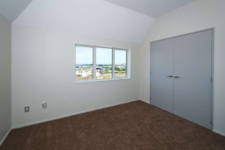 Photo of property in The Rise, 30 Hatfield Place, Albany Heights, Auckland, 0632