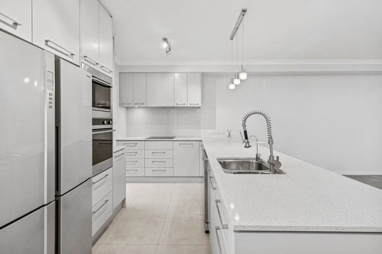 Photo of property in 29 Landmark Terrace, Orewa, 0931