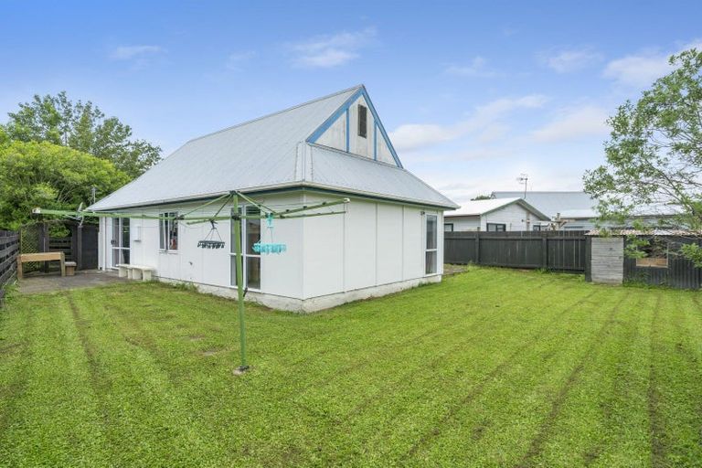 Photo of property in 60 Newton Place, Westbrook, Palmerston North, 4412