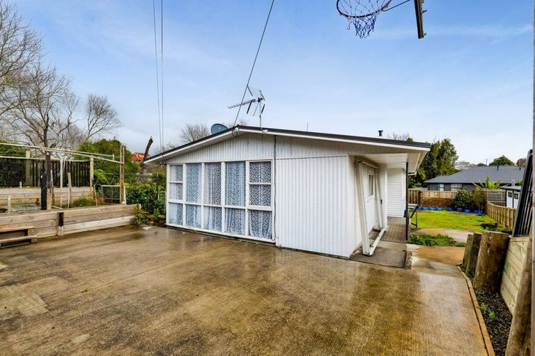 Photo of property in 134 Brooklands Road, Brooklands, New Plymouth, 4310