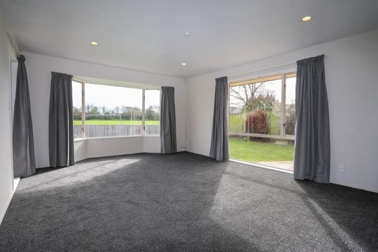 Photo of property in 32a Vagues Road, Northcote, Christchurch, 8052