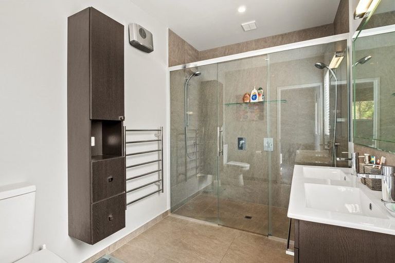 Photo of property in 27 Pendeen Crescent, Jacks Point, Queenstown, 9371