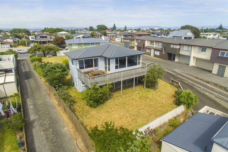 Photo of property in 57a Oceanbeach Road, Mount Maunganui, 3116