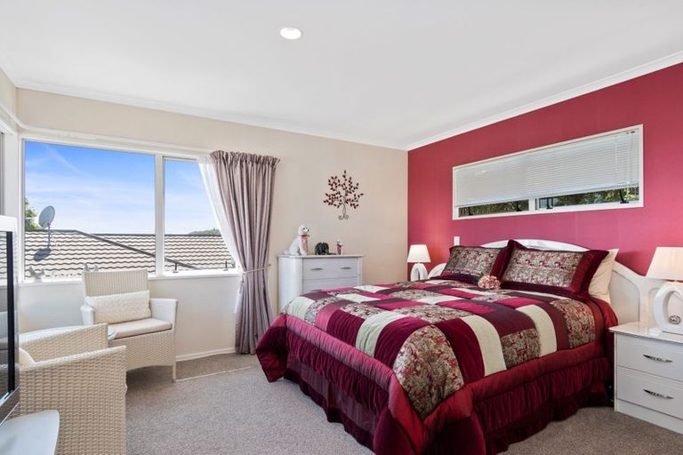 Photo of property in 15 Village Park Drive, Welcome Bay, Tauranga, 3112