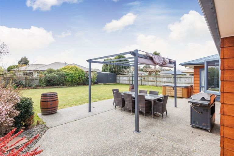 Photo of property in 35 Sherwill Street, Feilding, 4702