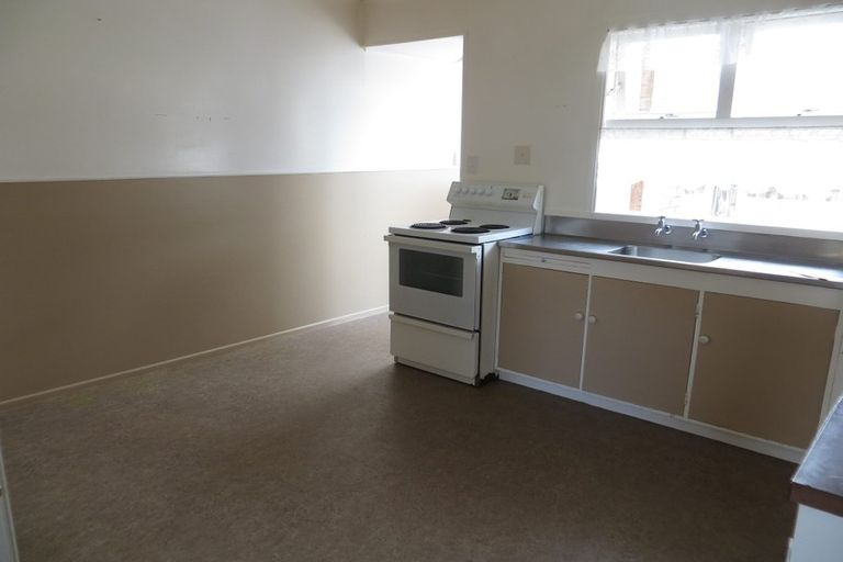 Photo of property in 2/10 Halcyon Place, Papatoetoe, Auckland, 2025