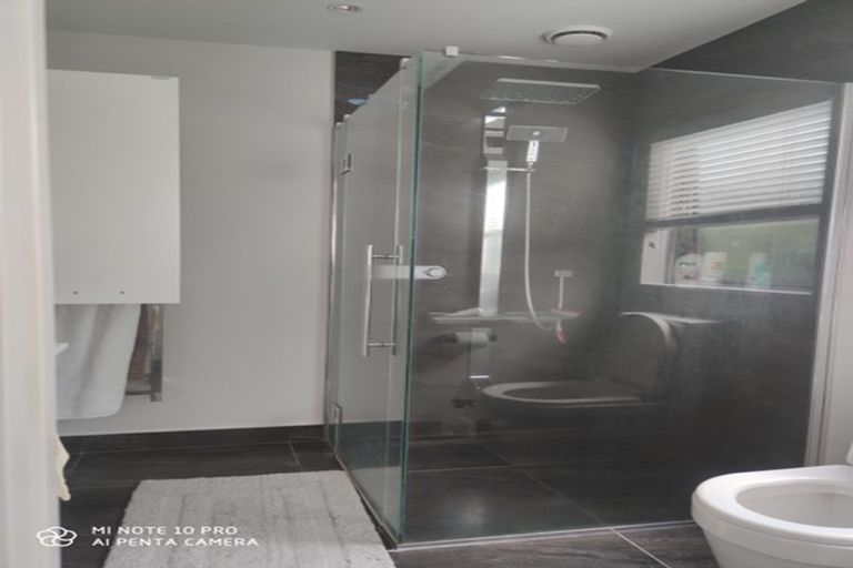 Photo of property in 91a Hebron Road, Waiake, Auckland, 0630