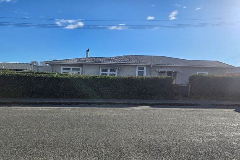 Photo of property in 32 Tower Street, Hornby, Christchurch, 8042