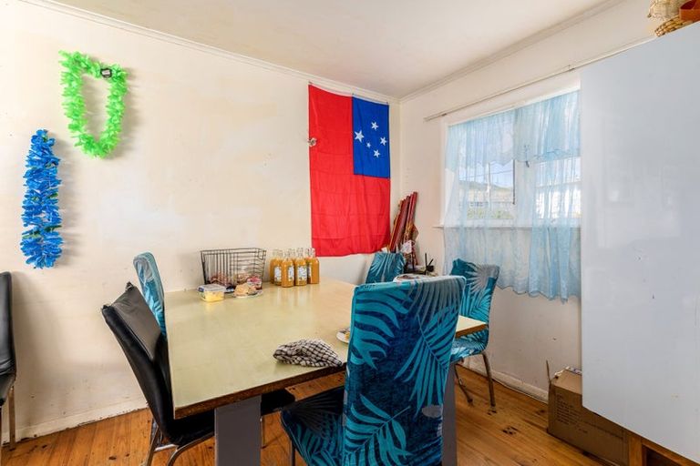 Photo of property in 71-73 Leicester Street, Cannons Creek, Porirua, 5024