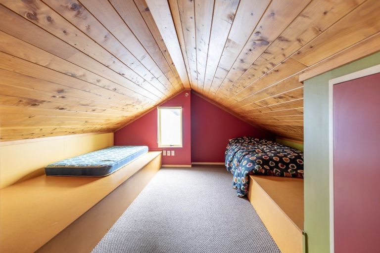 Photo of property in 13 Francis Drake Street, Waipukurau, 4200