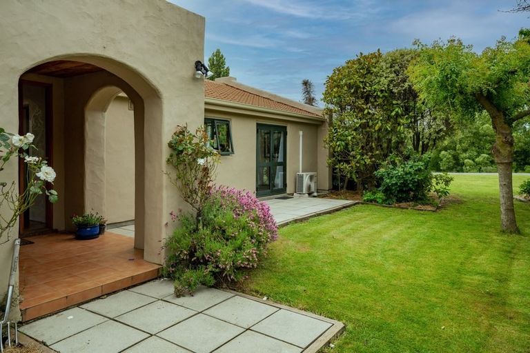 Photo of property in 2 Arklow Street, Albert Town, Wanaka, 9305