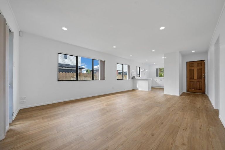 Photo of property in 20b Airfield Road, Takanini, 2112