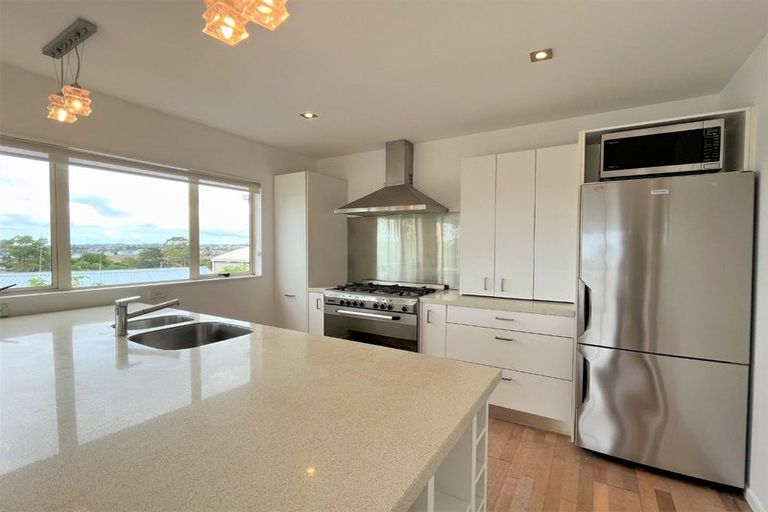 Photo of property in 1a Sycamore Drive, Sunnynook, Auckland, 0620