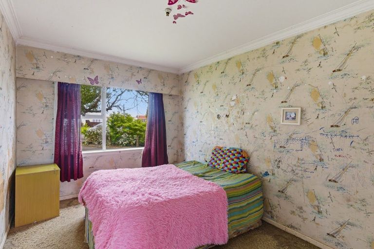 Photo of property in 15 Ross Street, Levin, 5510