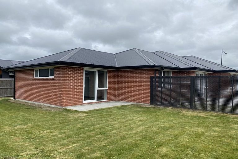 Photo of property in 7 Crete Road, Rangiora, 7400