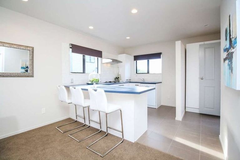 Photo of property in 14/36 West Coast Road, Glen Eden, Auckland, 0602