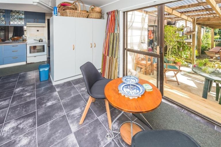 Photo of property in 43 Wilson Street, Waverley, 4510