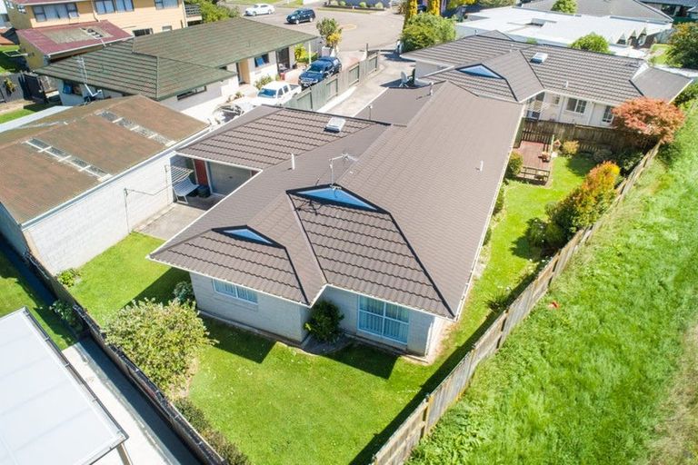 Photo of property in 12b Purdie Place, Milson, Palmerston North, 4414