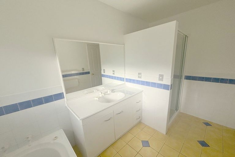 Photo of property in 20 Kotuku Crescent, Woolston, Christchurch, 8023