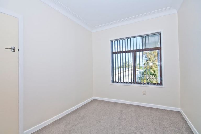 Photo of property in 171 Te Atatu Road, Te Atatu South, Auckland, 0610