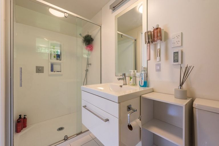 Photo of property in 528a Evans Bay Parade, Hataitai, Wellington, 6021