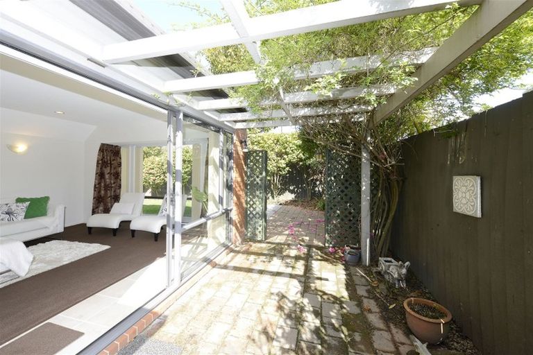 Photo of property in 431a Memorial Avenue, Burnside, Christchurch, 8053