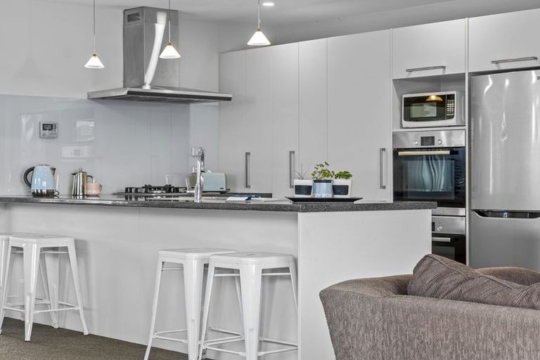 Photo of property in 108 Shillingford Boulevard, Rolleston, 7615