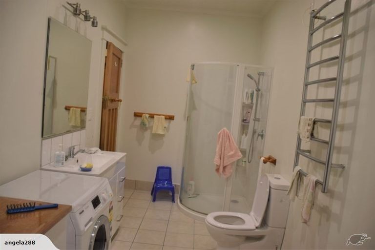 Photo of property in 208 Knights Road, Hutt Central, Lower Hutt, 5011