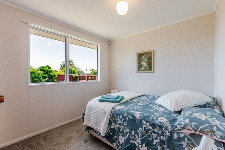 Photo of property in 49 Arawhata Road, Paraparaumu, 5032