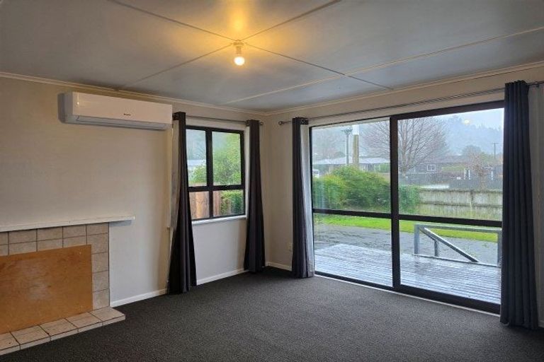 Photo of property in 40 Fairview Road, Western Heights, Rotorua, 3015