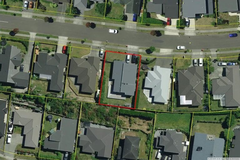 Photo of property in 29 Paparoa Crescent, Aotea, Porirua, 5024