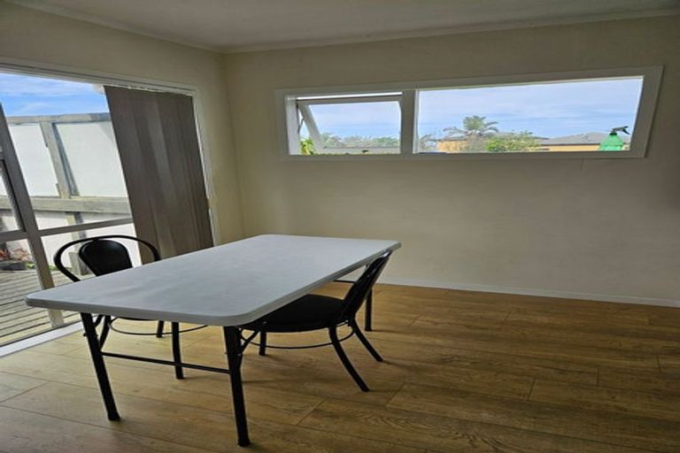 Photo of property in 1/26 Bayswater Avenue, Bayswater, Auckland, 0622