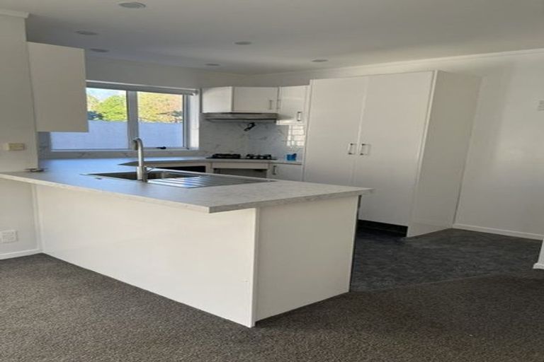 Photo of property in 38 Kings Crescent, Hutt Central, Lower Hutt, 5010