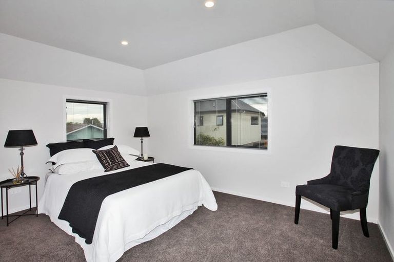 Photo of property in 4/60 Charles Street, Waltham, Christchurch, 8011