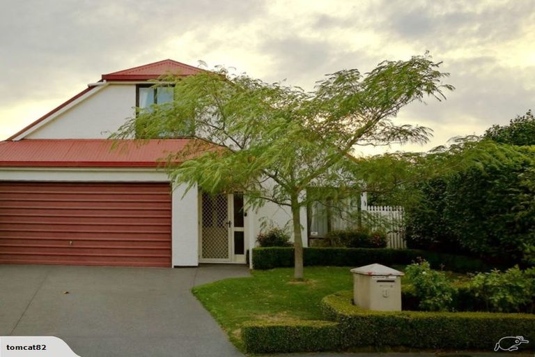 Photo of property in 1/8 Cottesmore Close, Burnside, Christchurch, 8053