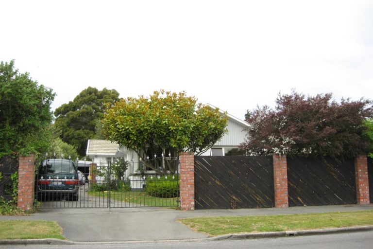 Photo of property in 42 Waratah Street, Avondale, Christchurch, 8061