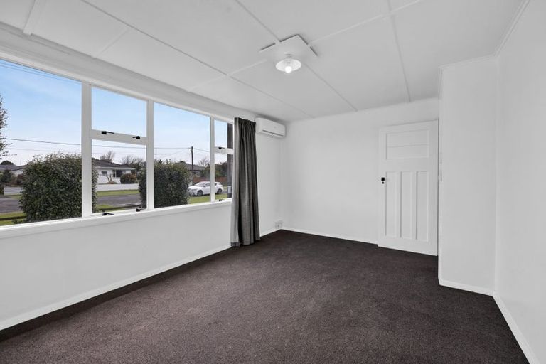 Photo of property in 12-14 Dixon Avenue, Hawera, 4610