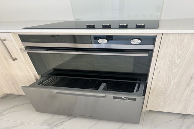 Photo of property in 2/1 Matata Place, Dallington, Christchurch, 8061