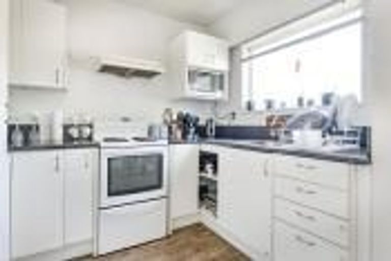 Photo of property in Ingrids Picture Framing, 102 Willowpark Road South, Parkvale, Hastings, 4122