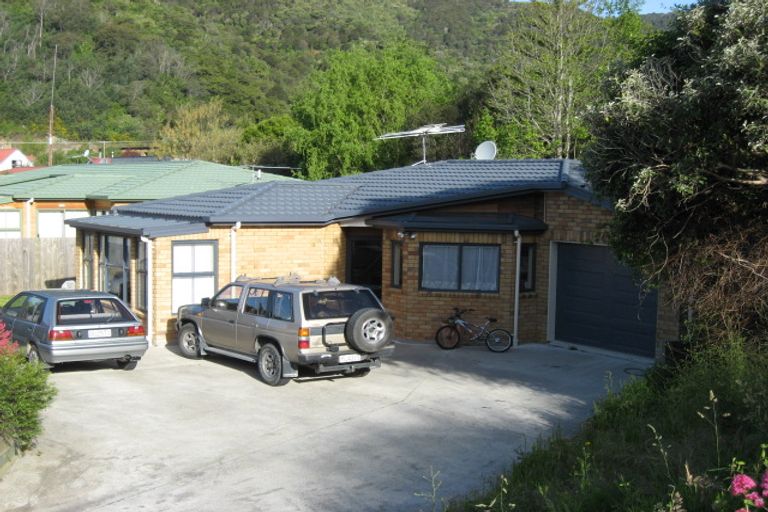 Photo of property in 58 York Street, Picton, 7220