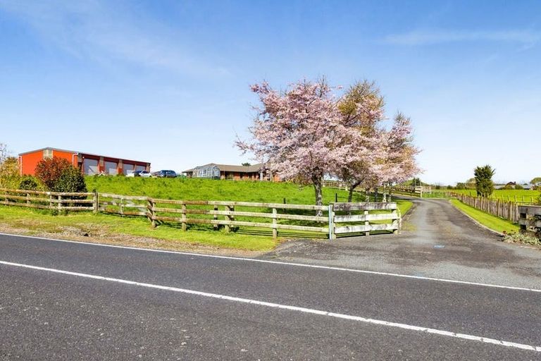 Photo of property in 274 Richmond Road, Lepperton, New Plymouth, 4373