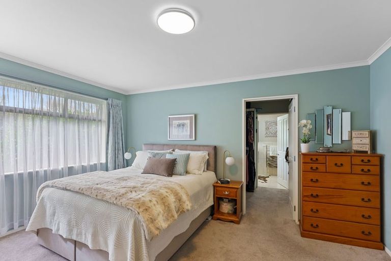 Photo of property in 387a Te Moana Road, Waikanae, 5036