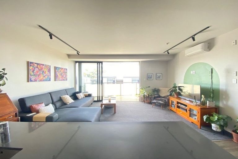 Photo of property in 11/4161 Great North Road, Glen Eden, Auckland, 0602
