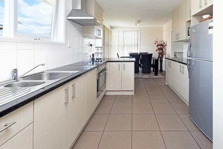Photo of property in 35 Steven Street, Mangere East, Auckland, 2024