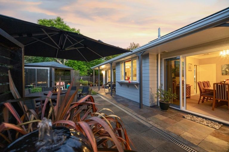 Photo of property in 9 Ranara Court, West End, Palmerston North, 4410