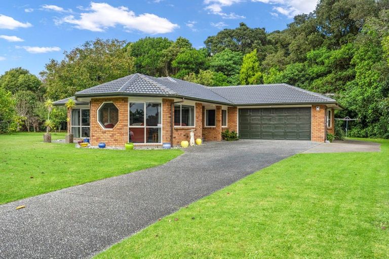 Photo of property in 13 Beverley Crescent, Maungatapere, Whangarei, 0179