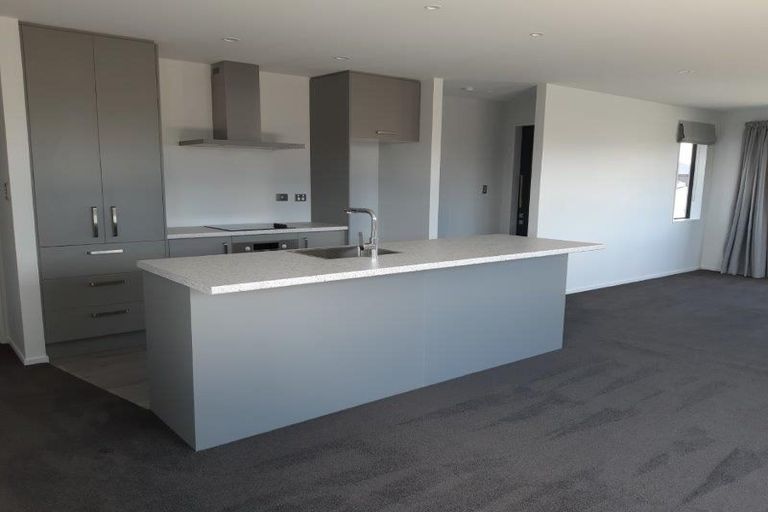 Photo of property in 10 Awatere Street, Pegasus, 7612