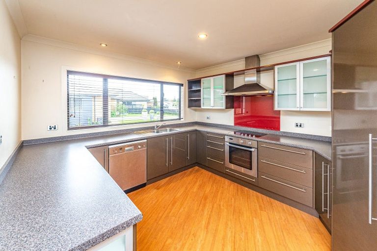Photo of property in 1 Gilligan Close, College Estate, Whanganui, 4500